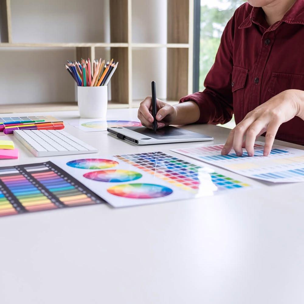 B2B Tech Brand Identity: Visual Strategy, Typography & Positioning for Market Leaders